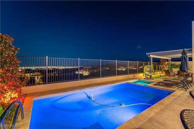 446 Highview Ridge Avenue, Las Vegas, NV 89138