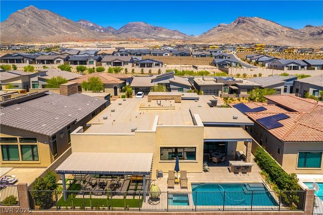 446 Highview Ridge Avenue, Las Vegas, NV 89138