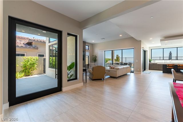 446 Highview Ridge Avenue, Las Vegas, NV 89138
