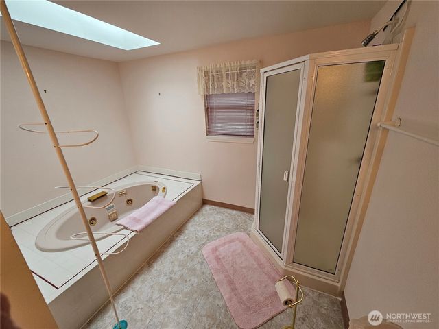 33406 H Place, Ocean Park, WA 98640