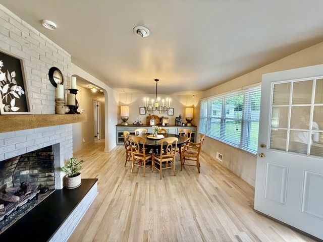 232 Admiral Cir, Lawrenceburg, TN 38464
