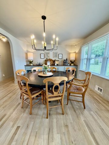 232 Admiral Cir, Lawrenceburg, TN 38464