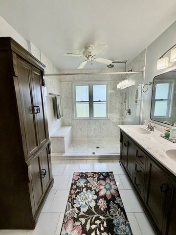 232 Admiral Cir, Lawrenceburg, TN 38464