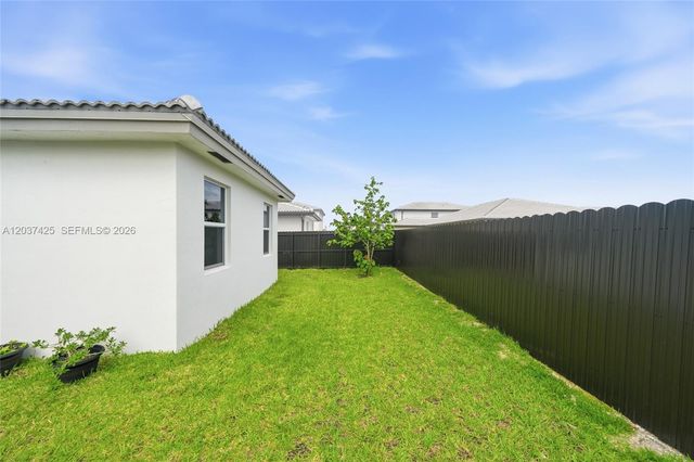 13249 SW 189th Ter, Miami, FL 33177