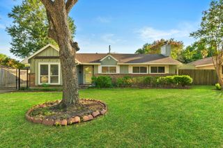 8807 Birdwood Road, Houston, TX 77074