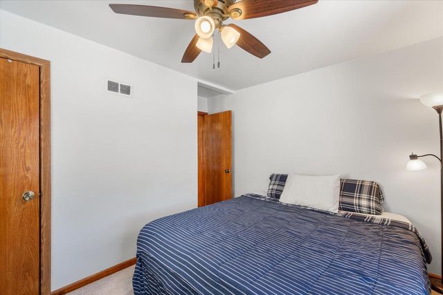 820 S 91st STREET, West Allis, WI 53214