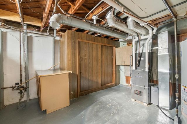 820 S 91st STREET, West Allis, WI 53214