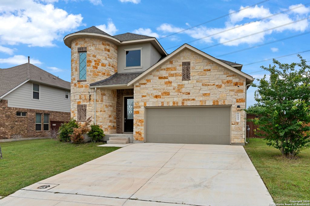 945 Foxbrook, Cibolo, TX 78108