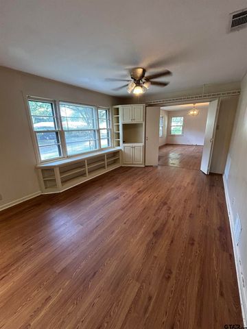 919 Wilma, Tyler, TX 75703