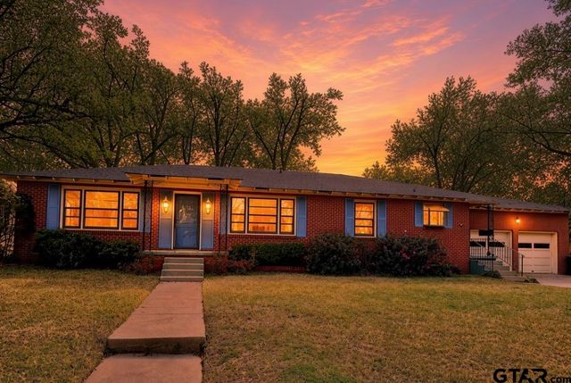 919 Wilma, Tyler, TX 75703