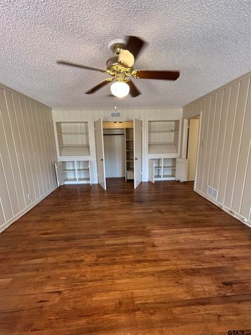 919 Wilma, Tyler, TX 75703