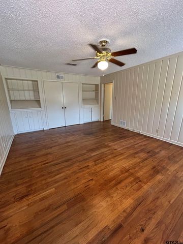 919 Wilma, Tyler, TX 75703