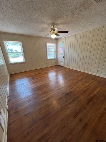 919 Wilma, Tyler, TX 75703