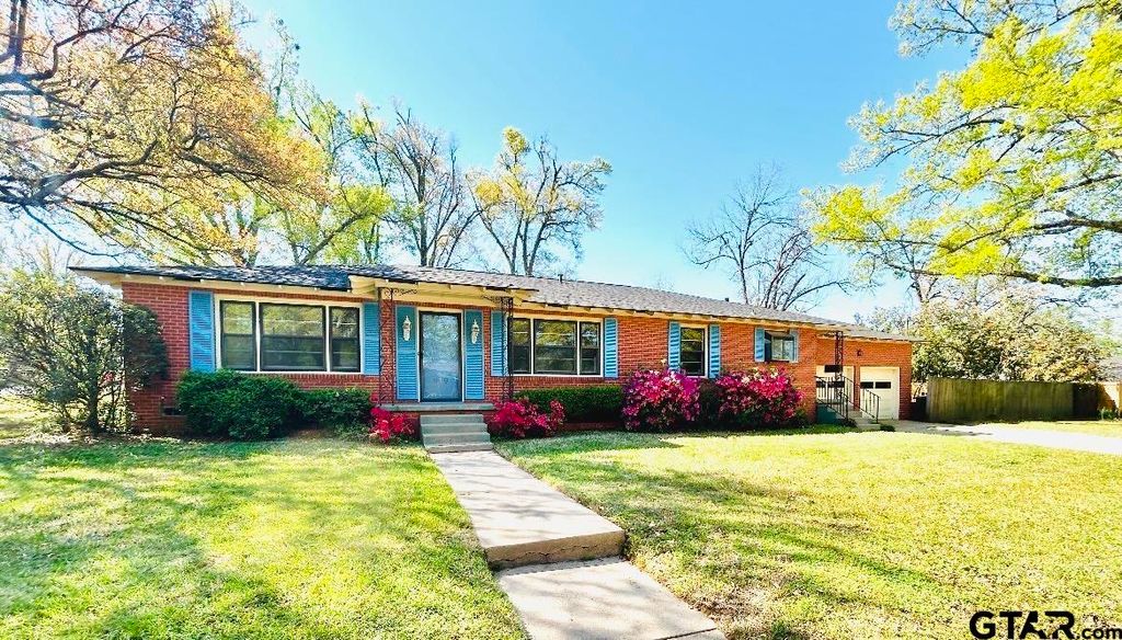919 Wilma, Tyler, TX 75703