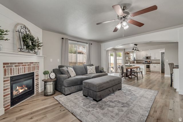 338 W RYE DR, Saratoga Springs, UT 84045