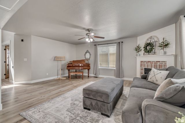 338 W RYE DR, Saratoga Springs, UT 84045