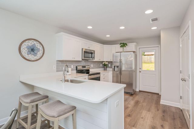 107 Jeff Drive, Crestview, FL 32536