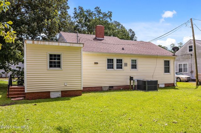 4220 Montague Avenue, Ayden, NC 28513