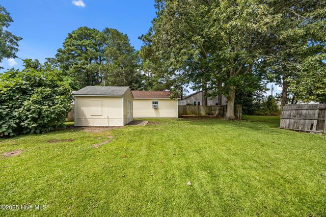 4220 Montague Avenue, Ayden, NC 28513