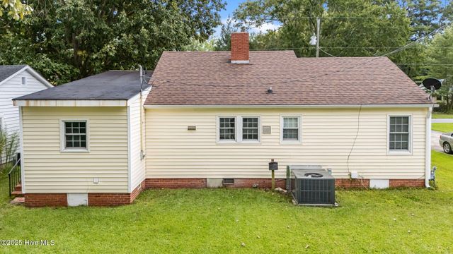 4220 Montague Avenue, Ayden, NC 28513