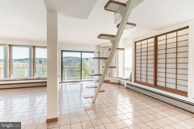 61 TEAL, Green Spring, WV 26722