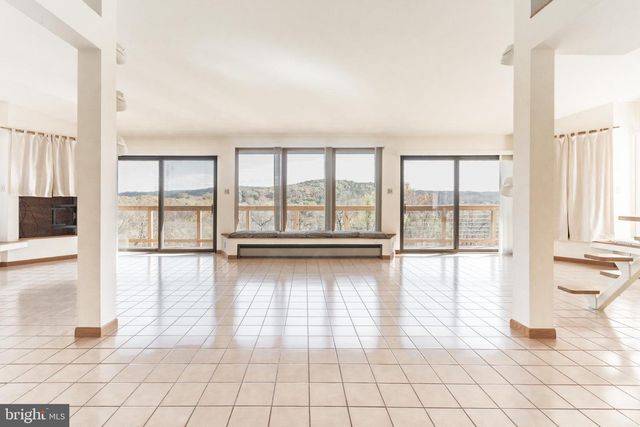 61 TEAL, Green Spring, WV 26722