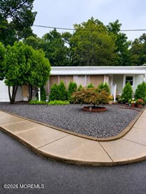 262 Madison Street, Eatontown, NJ 07724