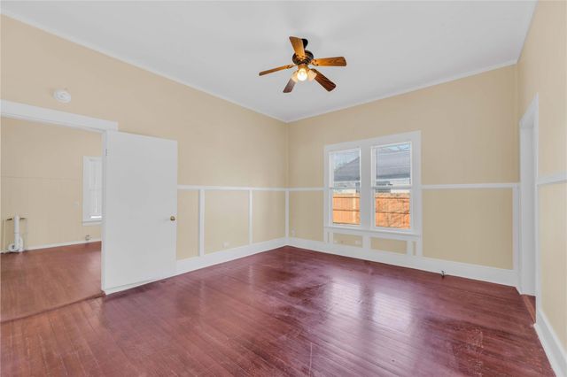 758 S Jefferson Street, La Grange, TX 78945