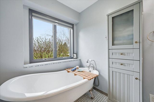 317 N 250 W, Valparaiso, IN 46385