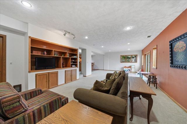 317 N 250 W, Valparaiso, IN 46385