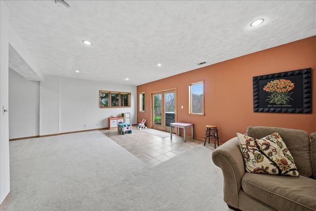 317 N 250 W, Valparaiso, IN 46385