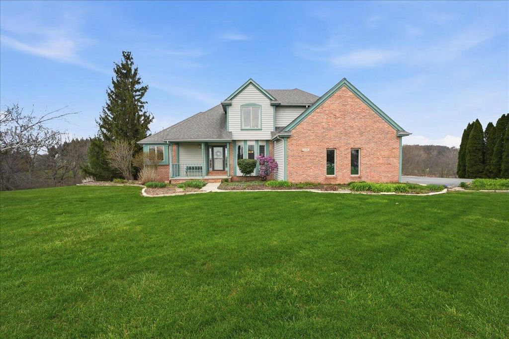317 N 250 W, Valparaiso, IN 46385