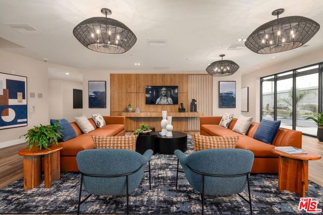 201 N La Brea Avenue 413, Inglewood, CA 90301