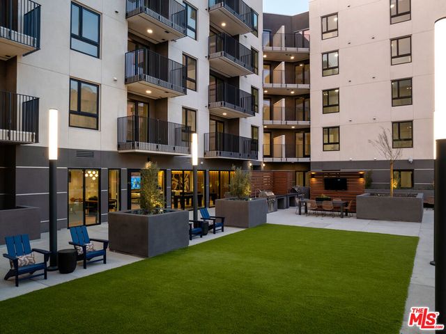 201 N La Brea Avenue 413, Inglewood, CA 90301