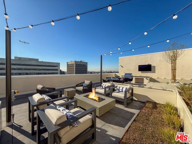 201 N La Brea Avenue 413, Inglewood, CA 90301