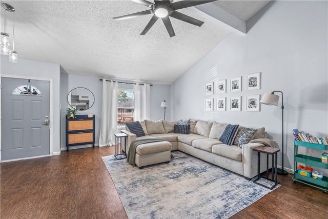 4036 Ogrady Dr, Corpus Christi, TX 78413