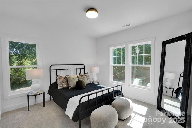 5615 Lantana Avenue A, Charlotte, NC 28212