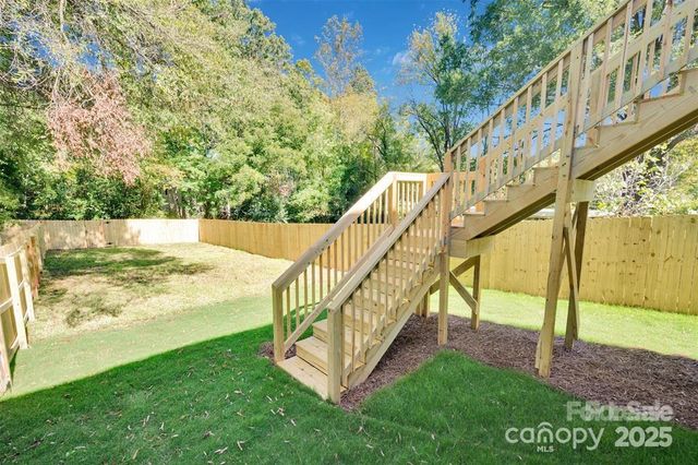 5615 Lantana Avenue A, Charlotte, NC 28212