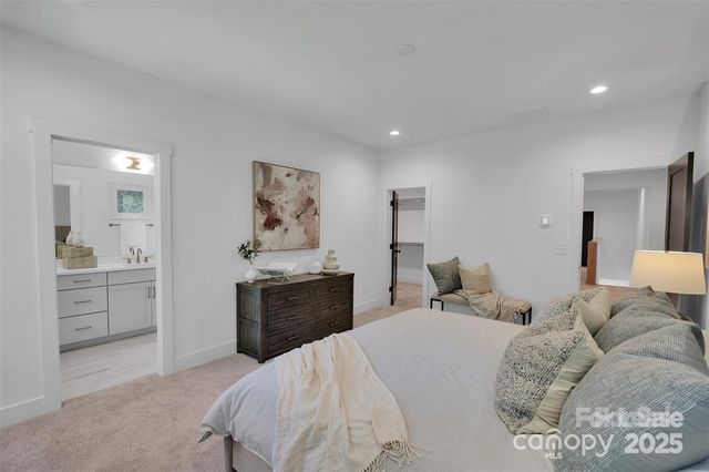 5615 Lantana Avenue A, Charlotte, NC 28212