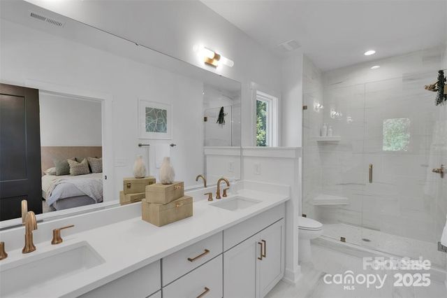 5615 Lantana Avenue A, Charlotte, NC 28212