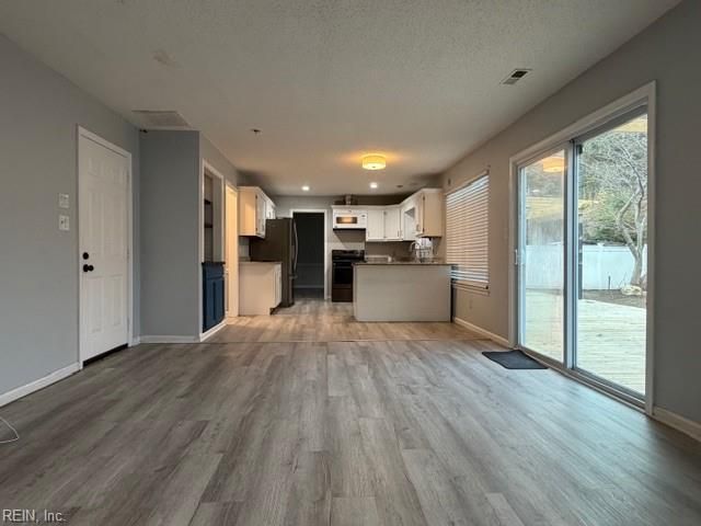 456 Waverly PL, Newport News, VA 23608