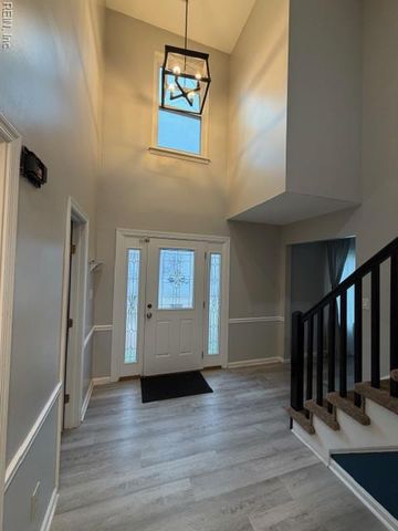 456 Waverly PL, Newport News, VA 23608