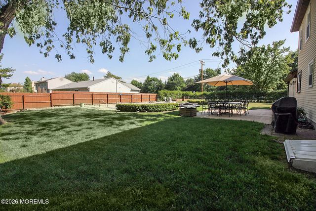 26 Patterson Drive, Freehold, NJ 07728