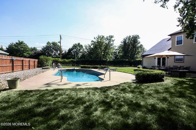 26 Patterson Drive, Freehold, NJ 07728