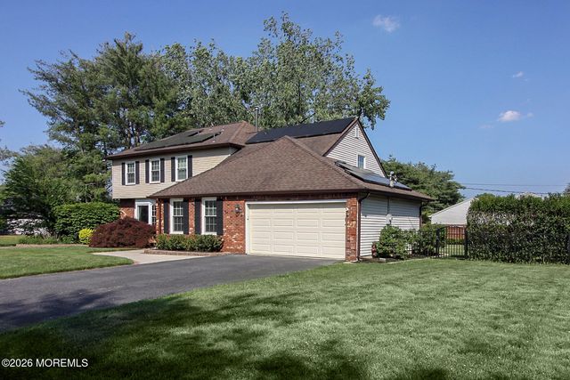 26 Patterson Drive, Freehold, NJ 07728