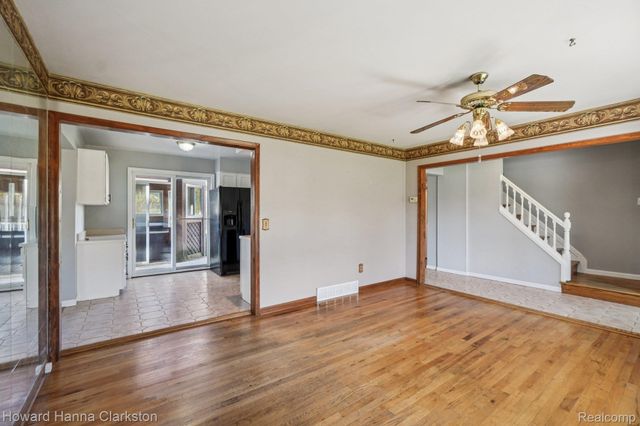 149 N Williams Lake Road, White Lake Charter Township, MI 48386