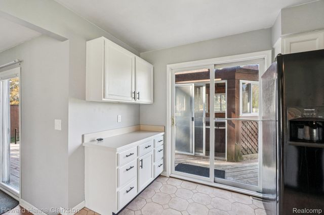 149 N Williams Lake Road, White Lake Charter Township, MI 48386