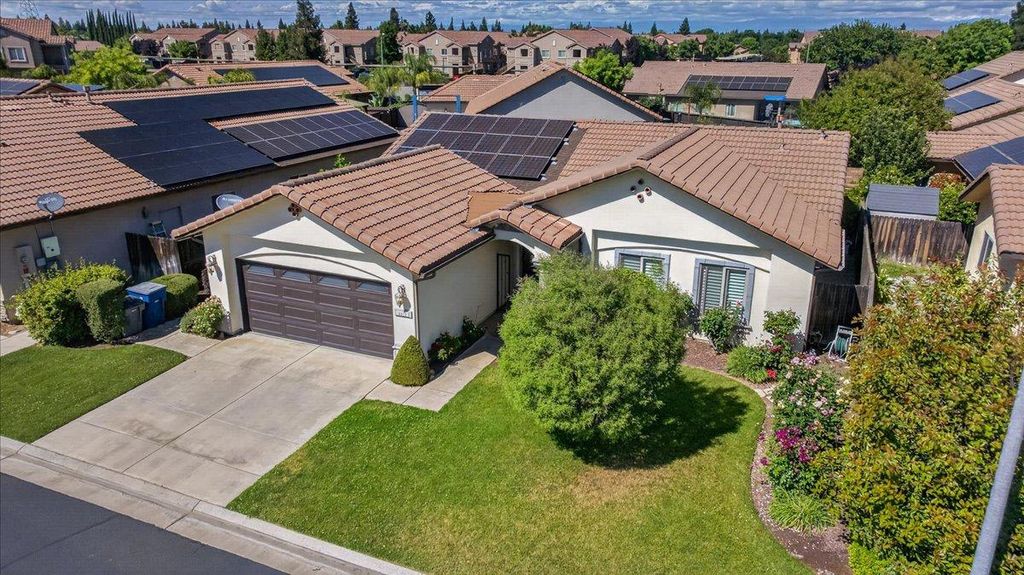 Image 1 of property listing at 4678 W Rosetta, Fresno, CA 93722