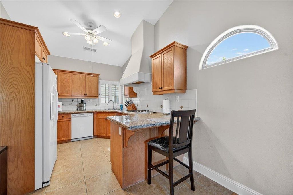 Image 11 of property listing at 4678 W Rosetta, Fresno, CA 93722