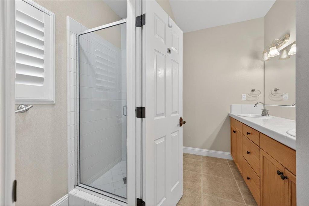 Image 15 of property listing at 4678 W Rosetta, Fresno, CA 93722
